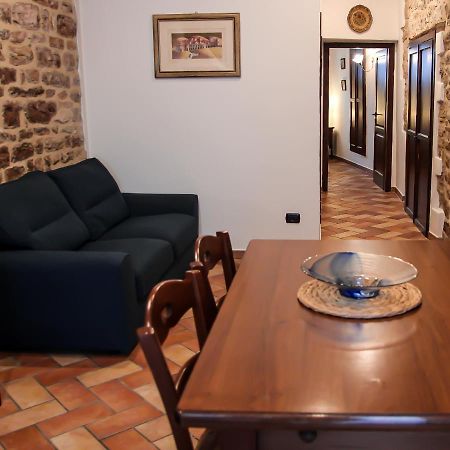 Casa Armanni - La Tua Casa Di Pietra Apartment Gubbio Exterior photo